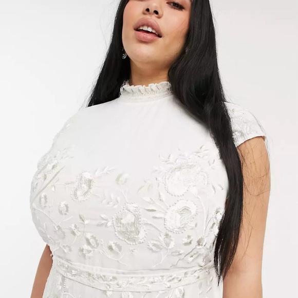 Hope & Ivy Ivory Bridal Floral Beaded & Embroidered Dress- NWT - Picture 4 of 15